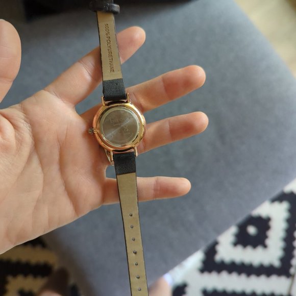 Watch - Picture 3 of 3